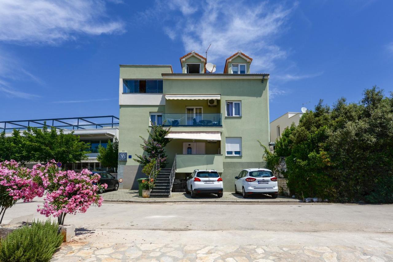 Olive Maris Apartment Petrcane Exterior photo