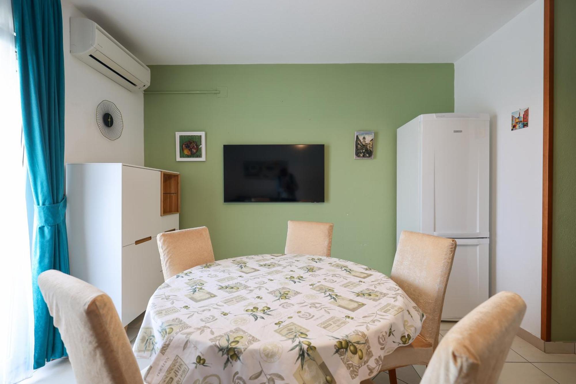 Olive Maris Apartment Petrcane Exterior photo